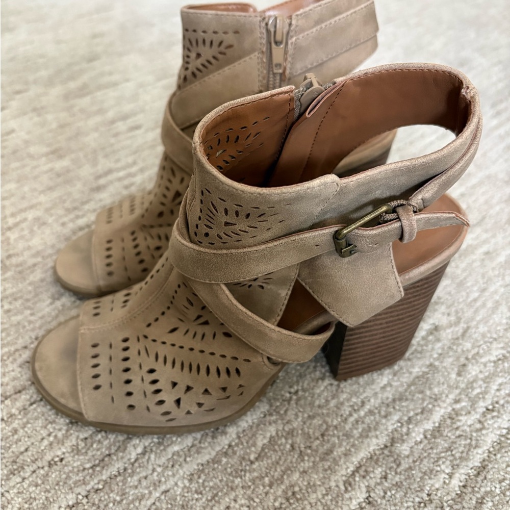 Indigo Tan Cutout Heeled Sandals